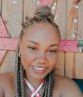 Dating Woman Madagascar to Toamasina : Florette, 19 years